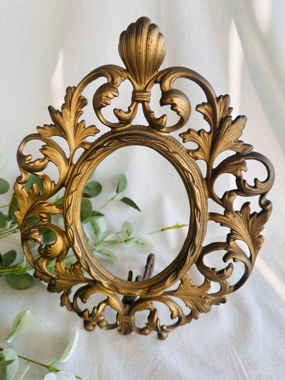 * antique flame ୨୧* オーバル型 かわいいアンティークフレーム Vintage A.F. Deitsch Picture Frame } Gold Gilt Ornate Scroll Frame