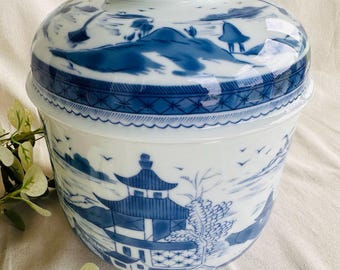 Vintage Blue and White Mottahedeh Blue Canton Temple Porcelain Jar } Vista Alegre for Historic Charleston } Asian Ginger Jar }Luxury Pottery