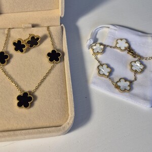 Designer double-sided flower clover style pendant necklace bracelet earrings set stainless steel 14k gold plated velvet package free wrap
