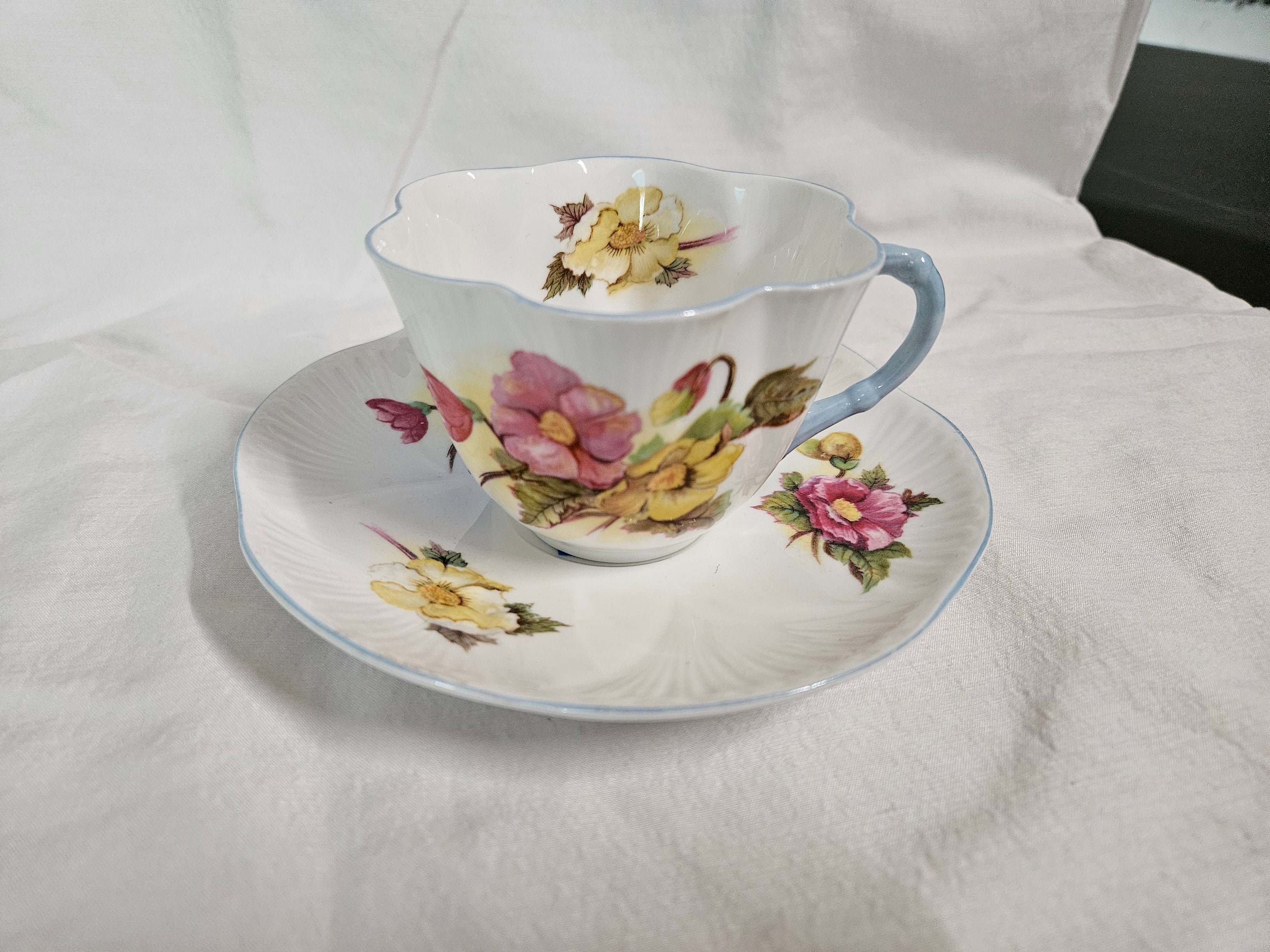 シェリー　ディンティ　カップ&ソーサー　ベゴニア Shelley begonia - Etsy 日本
