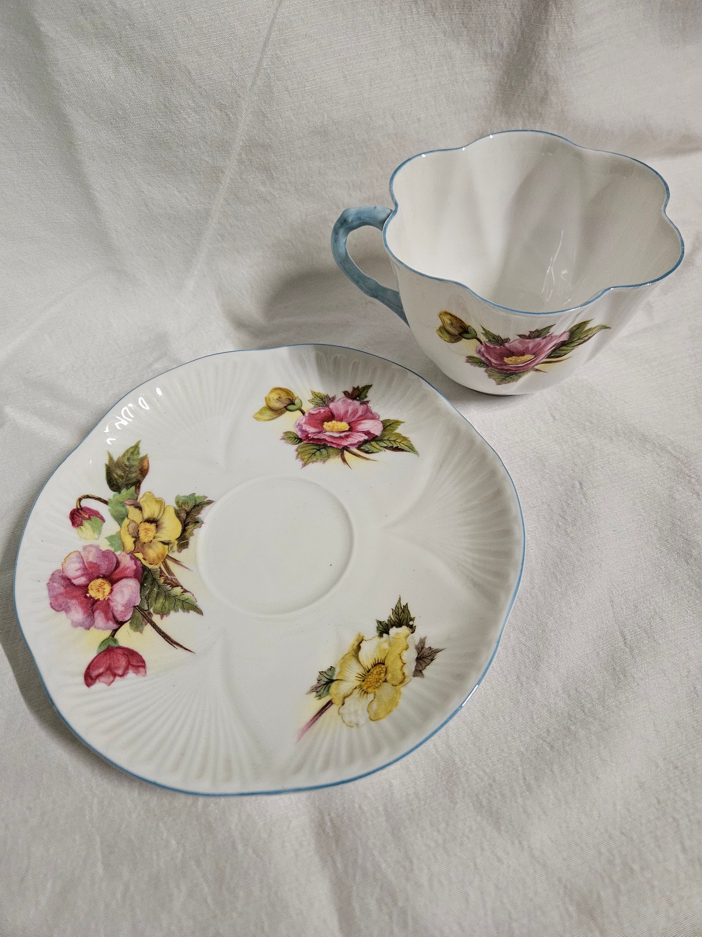 イギリスアンティークシェリーShelley窯ベゴニアNo.13427　ペア Shelley Begonia 13427 - Etsy