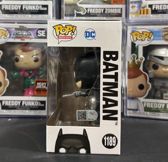 レア！] ロバート・パティンソン 直筆サイン入りBATMAN FUNKO