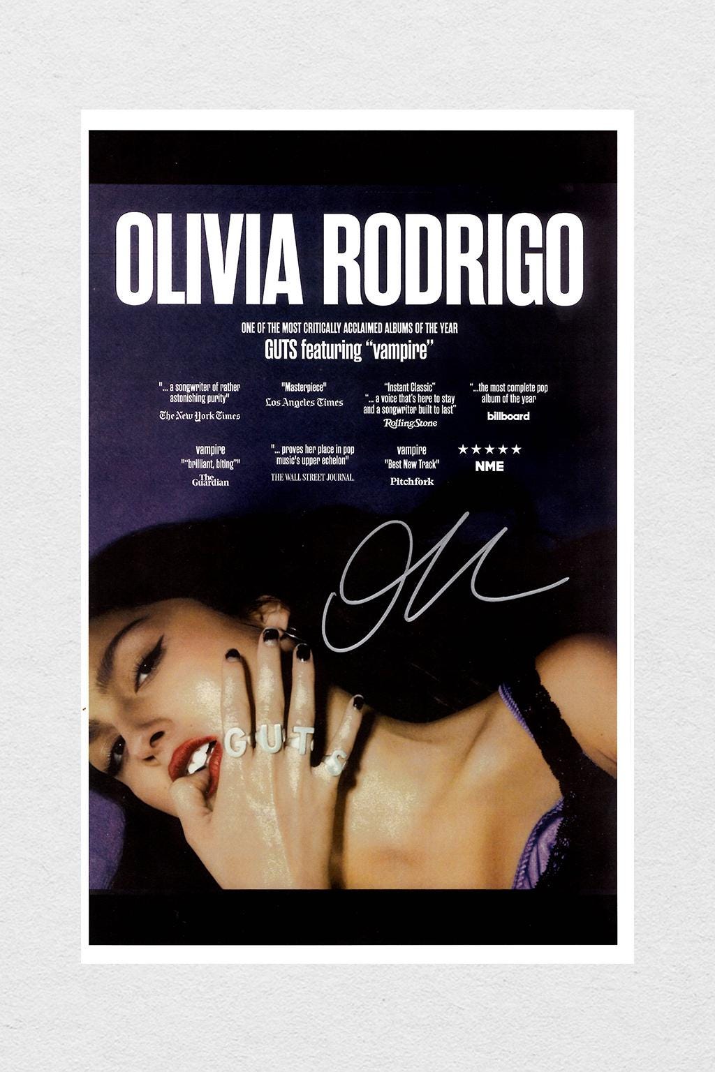 OLIVIA RODRIGO オリビアロドリゴ 直筆サイン ポストカードポスター 2025年最新】olivia rodrigo サインの人気アイテム - メルカリ