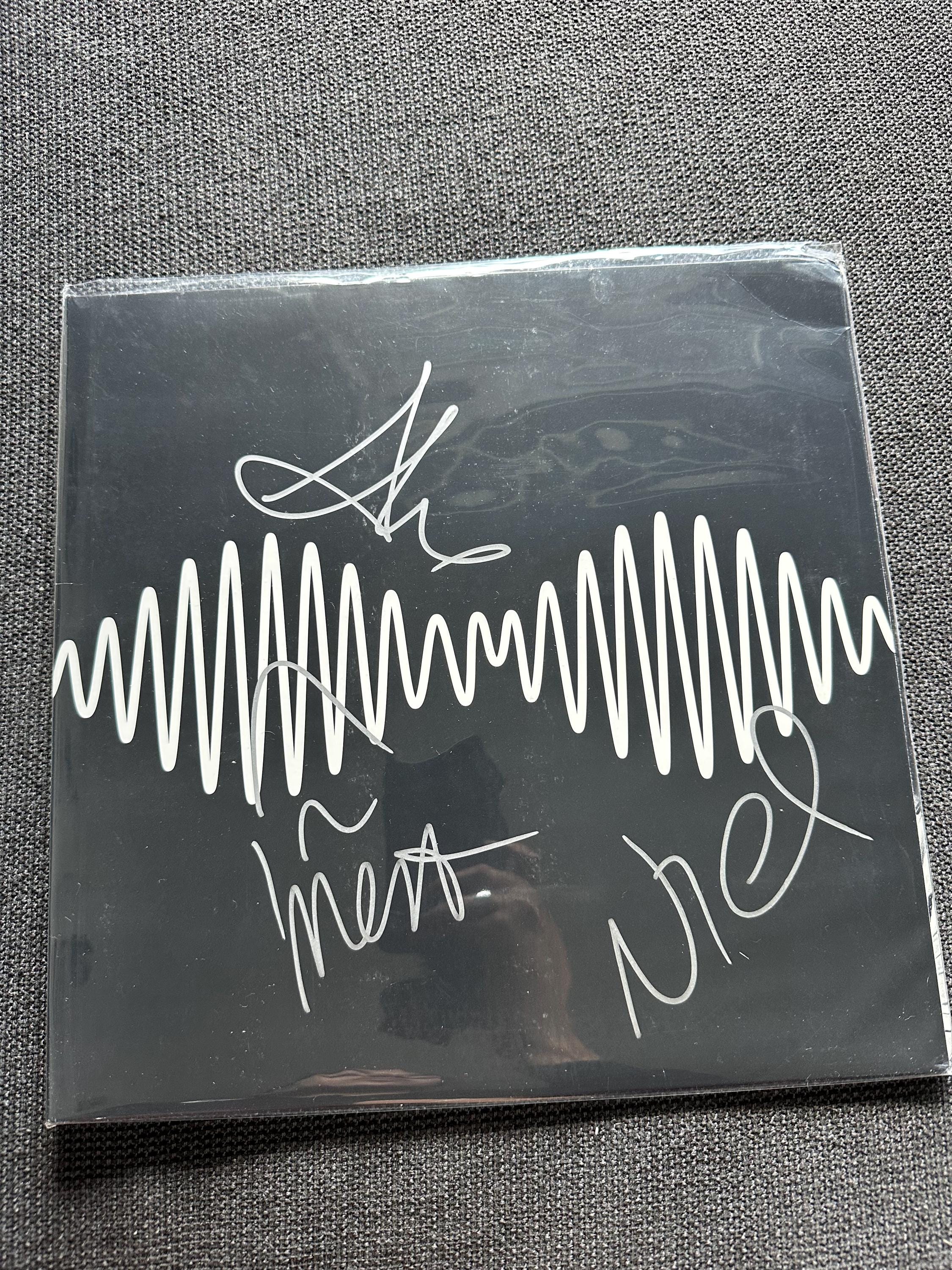 レア　アークティック・モンキーズ　サインCD Arctic Monkeys レア アークティック・モンキーズ サインCD Arctic Monkeys CDアルバム