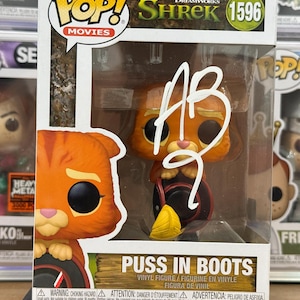 Funko Pop! Shrek - Puss in Boots #1596 Signed by Antonio Banderas - Super Rare - COA Authenticated - Free Shipping