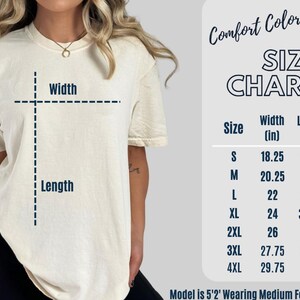 以下が含まれることがあります： クリーム色のTシャツ。サイズチャートには、幅と長さの測定値がインチで記載されています。チャートにはSから4XLまでのサイズがリストされています。「Comfort Colors C1717」の文字が上部にあります。