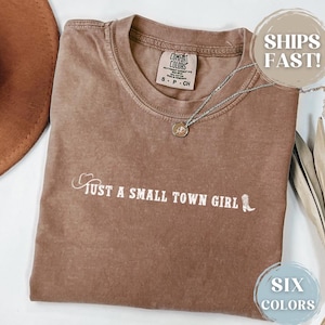 Women's Western Comfort Colors Shirt Minimalist Tshirt Vintage Cowgirl Shirt Rodeo Tee Country Western T-Shirt For Country Girl Small Town