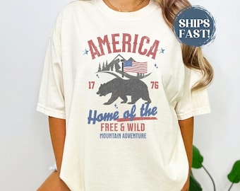 Bear Shirt Comfort Colors Tshirt Outdoor T-shirt America T-Shirt Bear Lover Tee Hiking T-shirt Gift for Bear Lover Vintage Forest Shirt