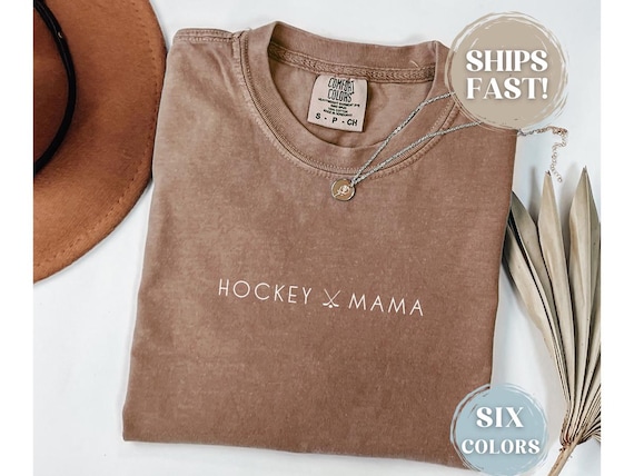Comfort Colors Womens Hockey Mama Shirt For Game Day Hockey Mom T-Shirt  Hockey Tee For Mother's Day Gift Sports Mom Tshirt Minimalist