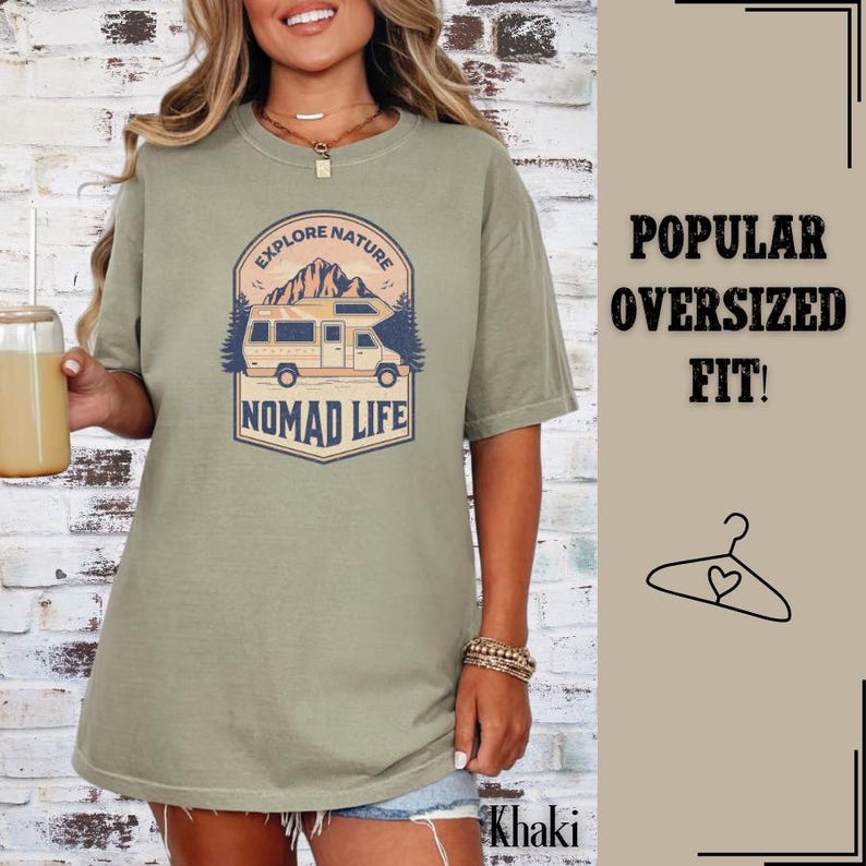 Camiseta de camping, camiseta de colores cómodos, camiseta para actividades al aire libre, regalo para amantes de la naturaleza, camiseta para autocaravanas, regalo para amantes de los viajes, camiseta de naturaleza para nómadas Khaki