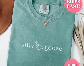 Comfort Colors Silly Goose Shirt Funny Goose Tshirt Minimalist Goose T-shirt Goose On The Loose Tee - Funny Gift For Women - Vintage Goose