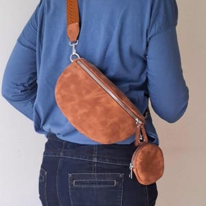 Wildleder Sling bag, Leder Bauchtasche, Leder Gürteltasche, Gürteltasche für Reisen, Bauchtasche Wildleder, Vegan Wildleder Hüfttasche, Bauchtasche Frauen und Männer