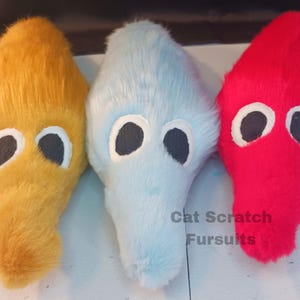Worm Off the String Plush