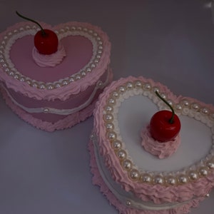 Cake jewelry box