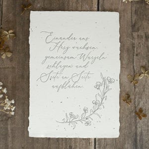 Einpflanzbare Hochzeitskarte aus handgeschöpftem Saatpapier | Karte Ans Herz wachsen | Zur Hochzeit | Letterpress-Prägedruck | Büttenpapier