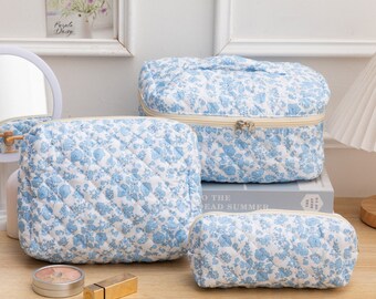 Retro Blue And White Floral Quilted cotton Large Handle/ Medium Makeup Bag Quilted cotton, Large Capacity Makeup Bag, Cute Pencil Case