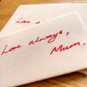 Gepersonaliseerd handschriftborduurwerk | Aandenken op maat | Geborduurd cadeau met handgeschreven tekst | Gepersonaliseerde handtekeningkunst afbeelding 7