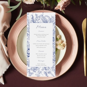 Afdrukbare kaartsjabloon bruiloft dinermenu Vintage blauwe bloemenmenu vrijgezellenfeest tafel setting iets blauws vrijgezellenfeestdecoraties