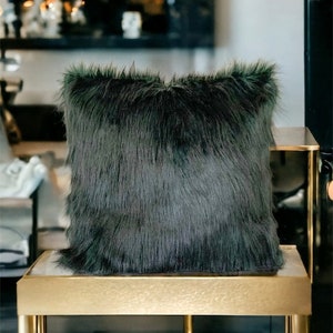 Dark Green faux fur pillow cover,Bed Room Decor,Hand Made,Throw Pillows,Home gift,Farmhouse,Boho Decor