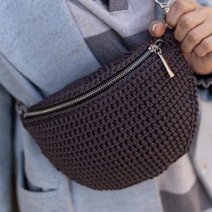 Crochet Banana Bag Pattern, Belt Bag Crochet Tutorial, DIY Rope Bag, Mini Crossbody Bag Pattern, Sling Bag Crochet Pattern with Video Guide