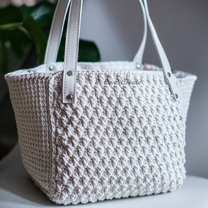Crochet pattern Mishel tote bag video tutorial, step by step video tutorial in English, crochet tote pattern, crochet bag tutorial
