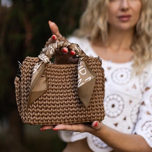 Crochet Bag Pattern PDF, Beginner-Friendly Video Tutorial, Chunky Yarn Bag DIY, Easy Trendy Crochet Tote Bag for Beginners