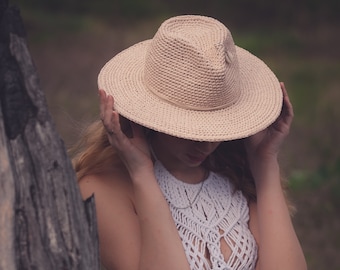 Crea tu propio sombrero de playa de rafia: Patrón de ganchillo DIY con videotutorial, patrón de sombrero fedora de ganchillo, patrón de sombrero de ala ancha de ganchillo