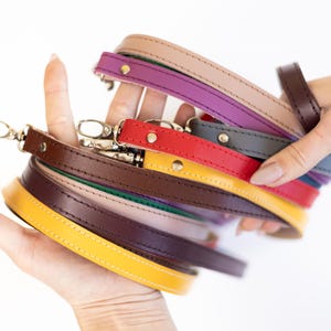 Leder Umhängegurt 0,6 Zoll (1,5 cm) breit, 47 Zoll (120 cm) lang - Verstellbarer Echtleder-Riemen mit Karabinerverschluss - Schultergurt