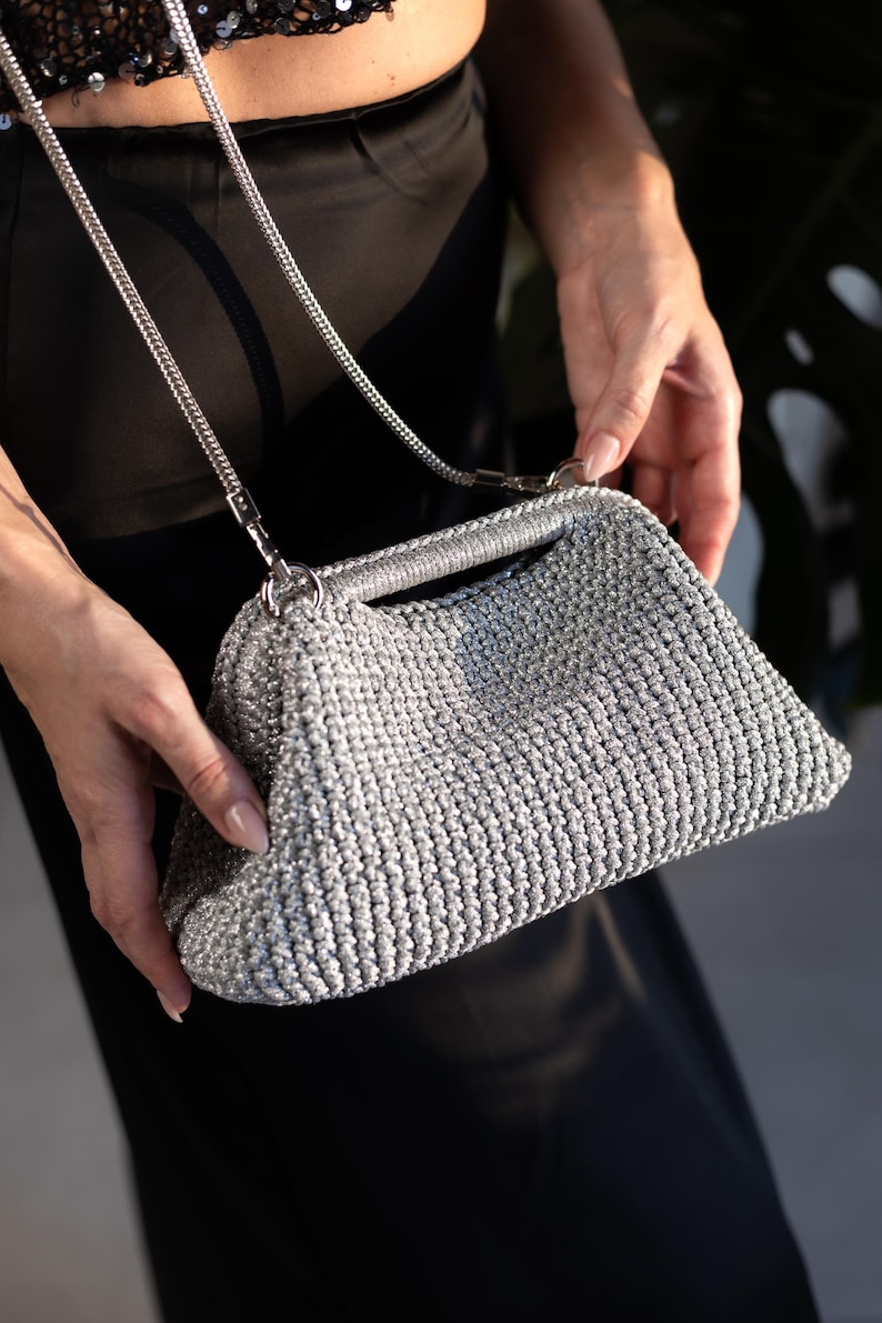Cartera de noche dorada hecha a mano, cartera de punto metalizada, bolso pequeño brillante para eventos, cartera de fiesta de Año Nuevo, bolso de mano dorado brillante Silver