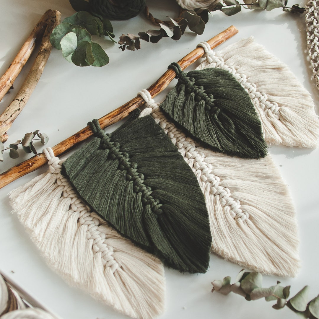 Macrame Pattern Feathers Wall Hanging, Feathers Macrame Video Tutorial ...