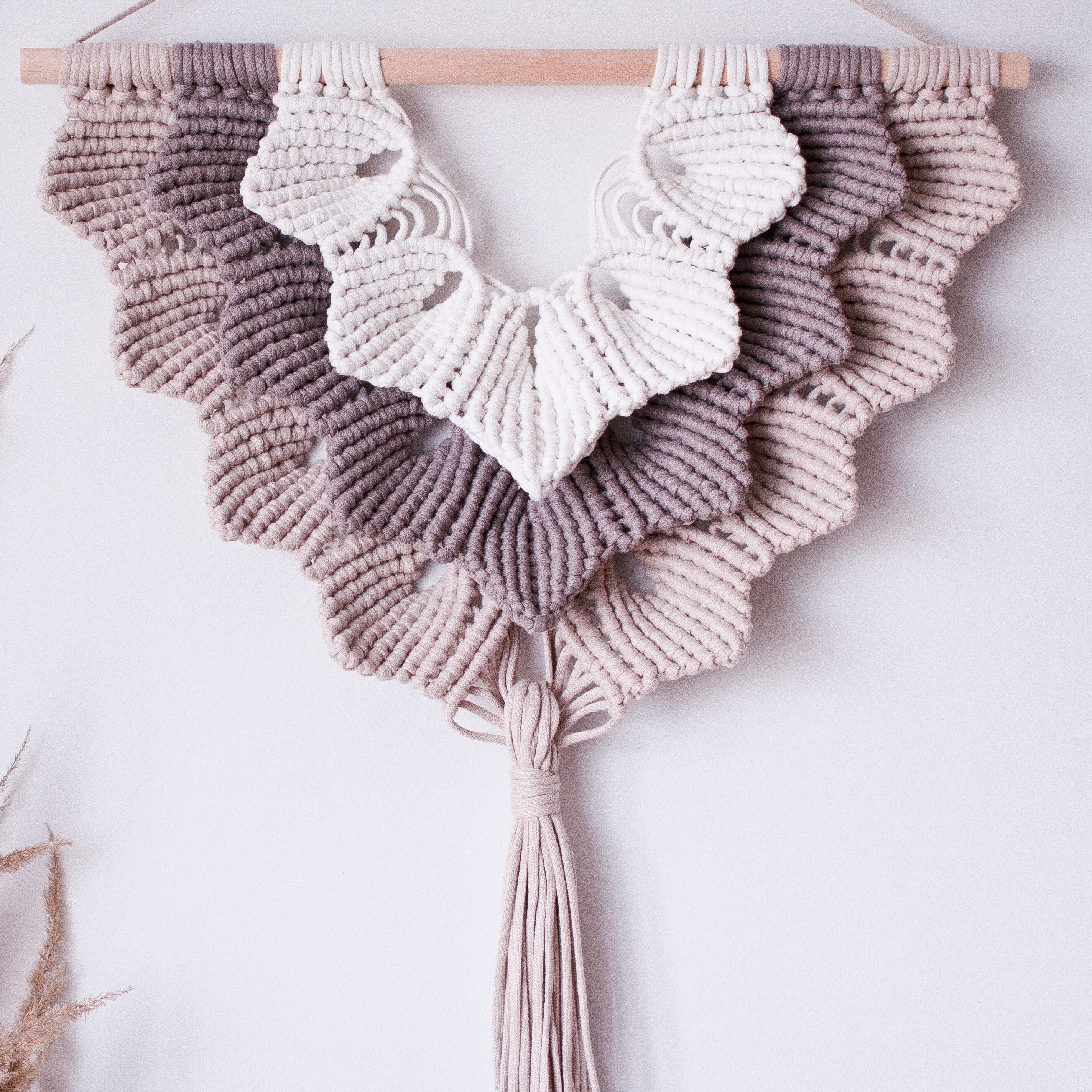 Shell Macrame DIY Shell Macrame Wall Hanging Pattern, Coastal Decor (PDF Tutorial) - Etsy