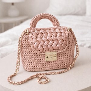 Crochet Bag Pattern | Easy Crossbody T-Shirt Yarn Bag Tutorial with Video PDF