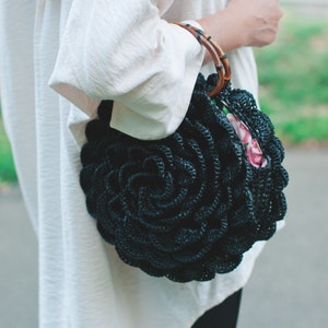 Modello all'uncinetto Video tutorial borsa peonia, modello di borsa a fiori all'uncinetto, borsa in corda di poliestere all'uncinetto fai da te, borsa circolare all'uncinetto, modello di borsa in rafia