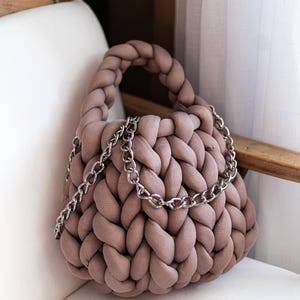 Chunky Yarn Bag Häkelanleitung, Einfache Crossbody Bag Anleitung, T-Shirt Garntasche PDF + Video, Anfänger-freundliche Strick- & Häkelanleitung
