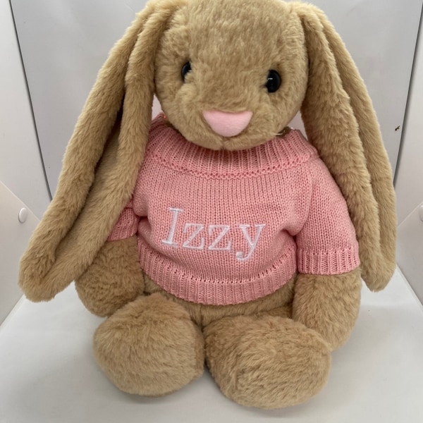 Beau lapin brun lesté. 35cm. 4lb avec pull brodé tricoté personnalisé avec n’importe quel nom. L'anxiété sensorielle aide à dormir l'autisme