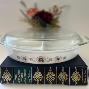 Vintage Pyrex “Town & Country” Casserole Dish