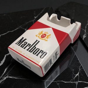 Vintage Marlboro Ashtray – 80s French Bar – Retro Advertising Ashtray – Bistro Decor, Cigarette Collection