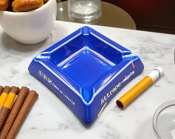 Blauer Aschenbecher mit Gauloises-Werbung – Vintage-Keramik-Aschenbecher – Bistro-Dekoration