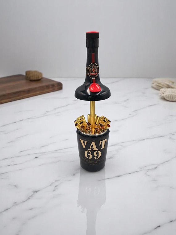 Vintage Cigarette Dispenser/Cigarette Holder VAT 69 Scotch Whisky