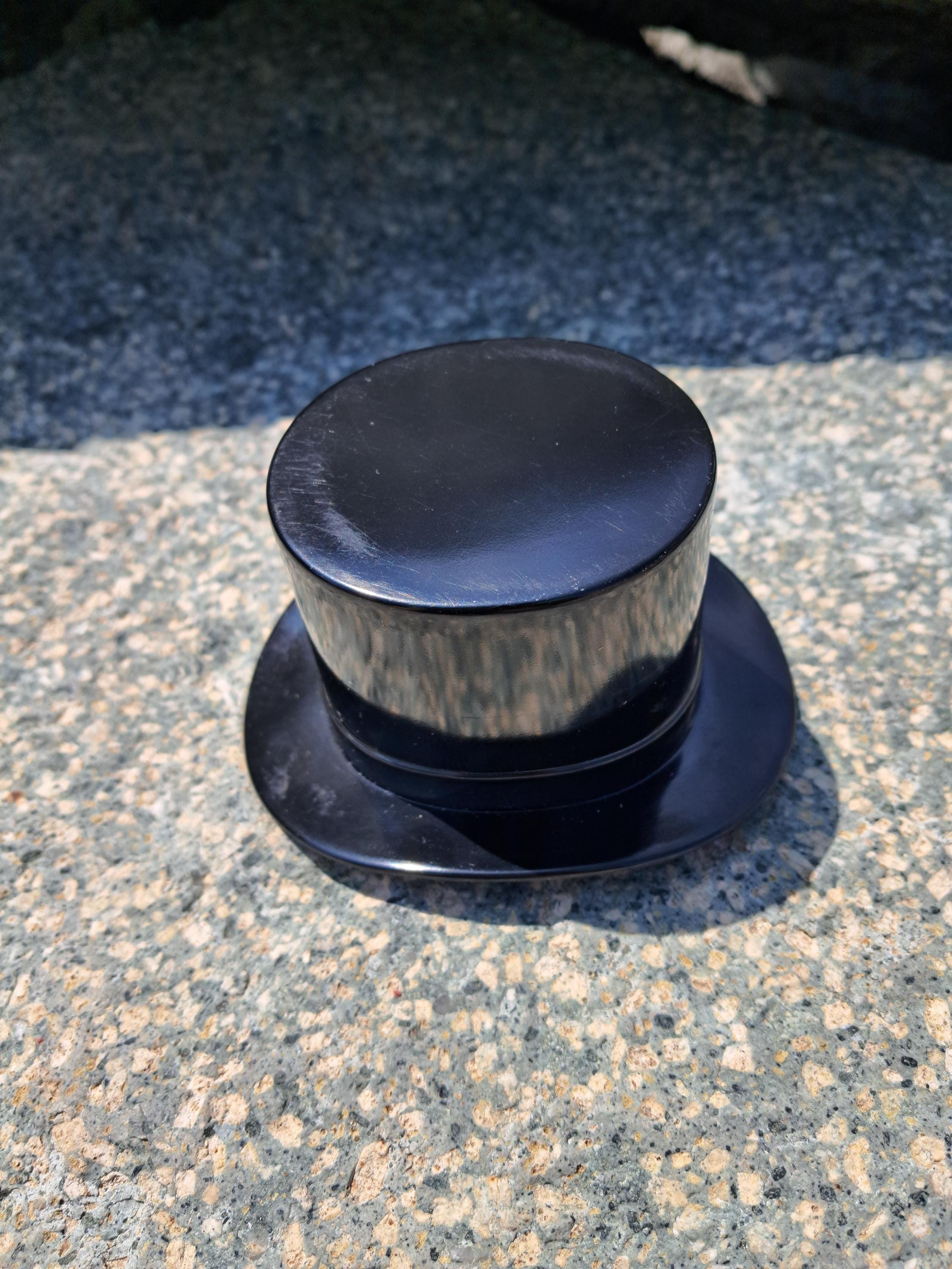 MOËT & CHANDON Champagne Ashtray Black Hat Lido Paris Vintage 1970