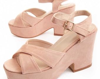 Women&#39;s Heeled Sandal. Montevita Olivia 88202