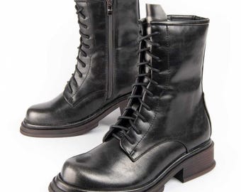Women&#39;s Casual Boot. Montevita Rammba2 100975