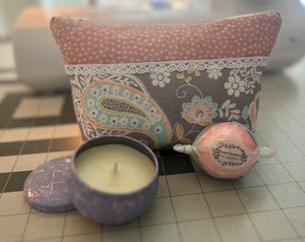 Zippered Fabric Bag Gift Set (includes candle and bath bomb)