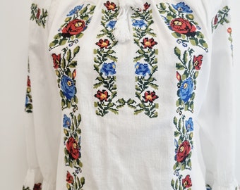 handmade ie romaneasca embroidery authentic Romanian folk blouse peasant Ukrainean blouse Hungarian Rumänische top Bluse