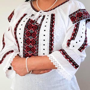 Romanian women&#39;s blouse, folk costume top, cotton peasant blouse, Romanian blouse, traditional gift, Romanian gifts