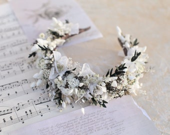 White bridal wreath Boho wedding Hair tiara Romantic Bride flower crown Eucalyptus Wreath for Bride  Baby's breath hairband Greenery Crown