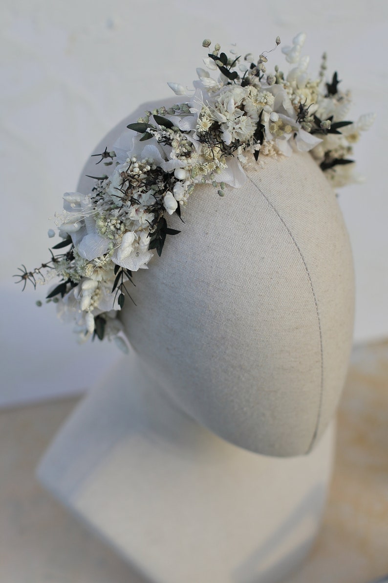 Witte bruidskrans Boho bruiloft Haar tiara Romantische Bruid bloemkroon Eucalyptus Krans voor Bruid Gipskruid haarband Groen Kroon afbeelding 9