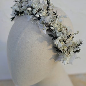 Witte bruidskrans Boho bruiloft Haar tiara Romantische Bruid bloemkroon Eucalyptus Krans voor Bruid Gipskruid haarband Groen Kroon afbeelding 10