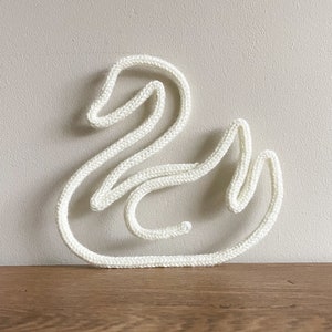 Cisne de alambre tejido / Decoración de habitación infantil / Arte de pared tejido