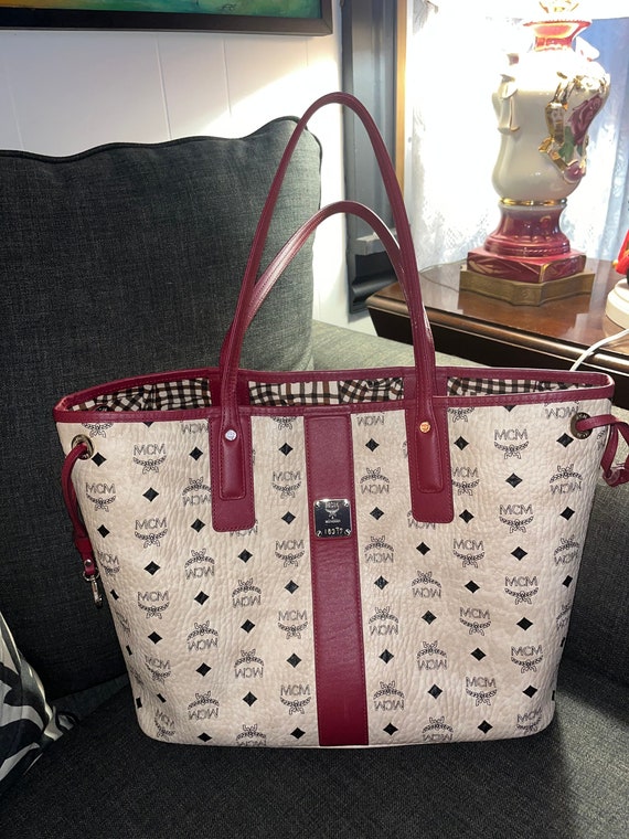 MCM Visetos Reversible Liz Shopper tote Red/Beige